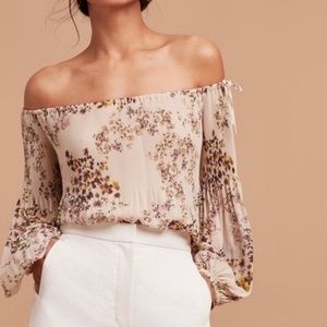 Aritzia Wilfred floral top